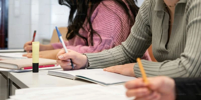 Học Thế Nào áp dụng các thuật toán phân tích lỗi sai hiện đại