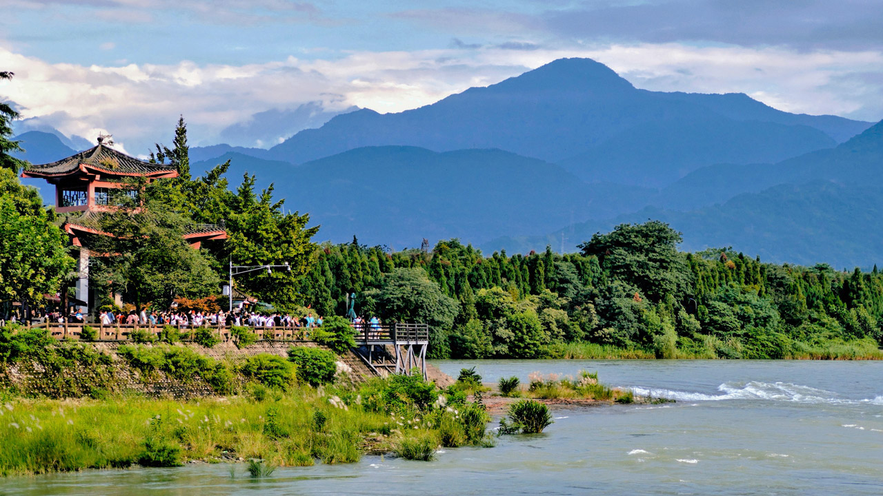 Hướng dẫn di chuyển và thời điểm lý tưởng để du lịch Thành Đô