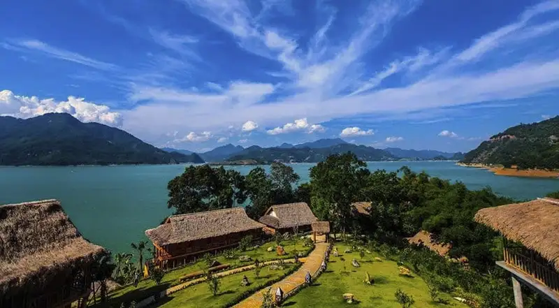 Hướng dẫn du lịch Hòa Bình chi tiết