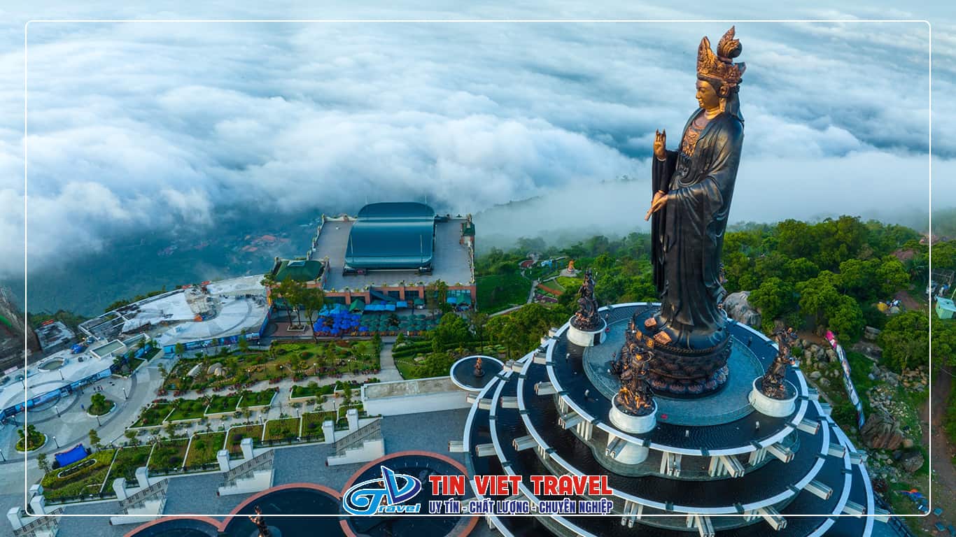 Khám phá hành trình du lịch Tây Ninh 2 ngày 1 đêm với núi Bà Đen và Tòa Thánh Cao Đài